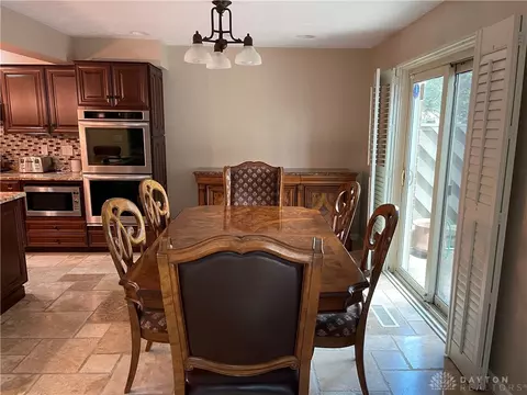 715 Hidden Cir, Centerville, OH 45458 photo 40