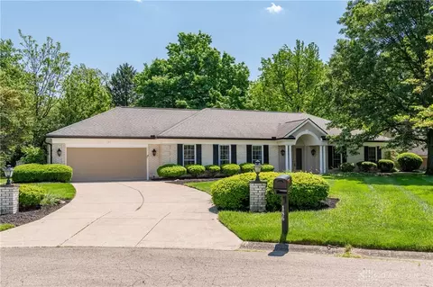 186 Cambria Dr, Dayton, OH 45440