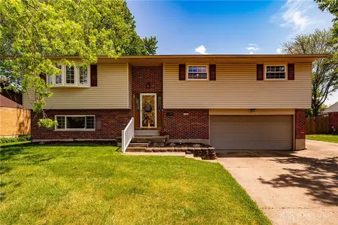 1026 Bermuda Dr, Miamisburg, OH 45342