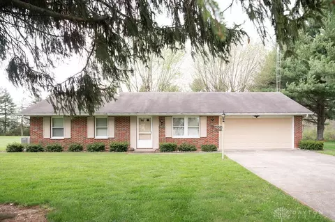 4905 Willowdale Rd, Springfield, OH 45502