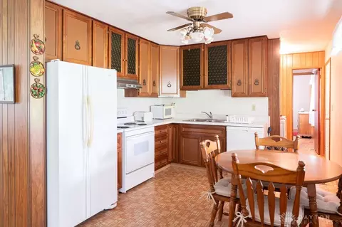 4905 Willowdale Rd, Springfield, OH 45502 photo 7