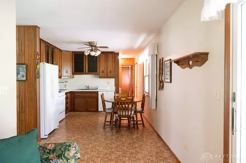 4905 Willowdale Rd, Springfield, OH 45502 photo 9