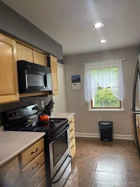 116 Schuyler Dr, Kettering, OH 45429 photo 5