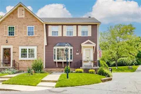 2634 S Kings Arms Cir, Centerville, OH 45440