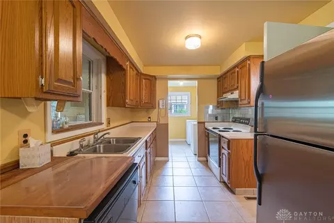 100 Gracewood Dr, Centerville, OH 45458 photo 7