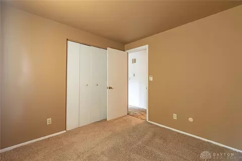 100 Gracewood Dr, Centerville, OH 45458 photo 27
