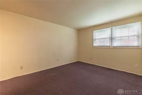 100 Gracewood Dr, Centerville, OH 45458 photo 20