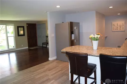 2549 Marscott Dr, Centerville, OH 45440 photo 8