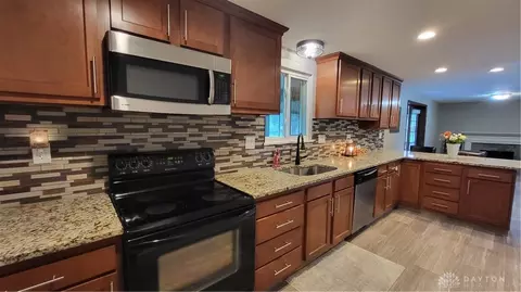 2549 Marscott Dr, Centerville, OH 45440 photo 7