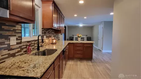2549 Marscott Dr, Centerville, OH 45440 photo 6