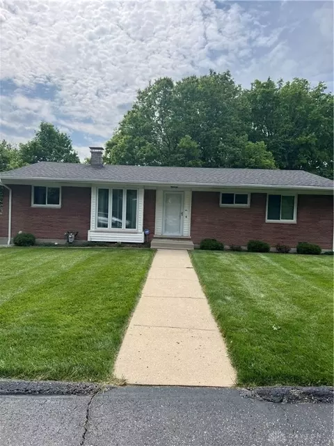 1685 Beaverbrook Dr, Dayton, OH 45432