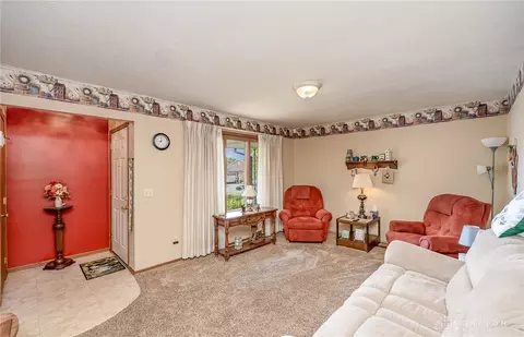 2936 Avery Cir, Springfield, OH 45503 photo 3