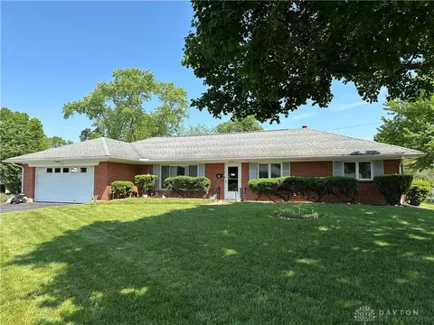 353 Bon Air Dr, Dayton, OH 45415
