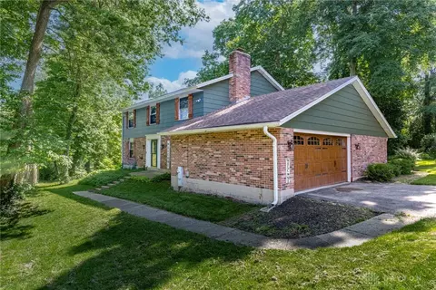 1273 Oakcrest Ave, Kettering, OH 45409