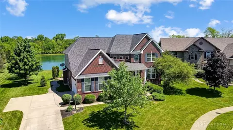 386 Beck Dr, Washington Township, OH 45458