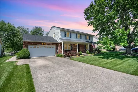 420 Kenec Dr, Middletown, OH 45042