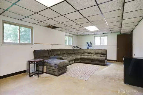 Living - 2501 E Rahn Rd, Kettering, OH 45440 photo 7 of 8