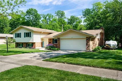 Exterior - 2501 E Rahn Rd, Kettering, OH 45440 photo 3 of 7