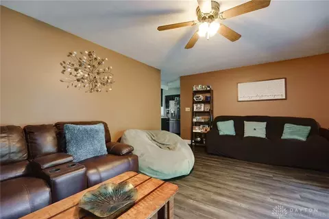Living - 2501 E Rahn Rd, Kettering, OH 45440 photo 6 of 8
