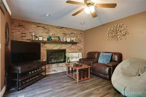 Living - 2501 E Rahn Rd, Kettering, OH 45440 photo 5 of 8