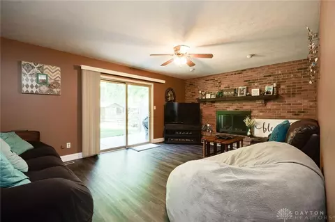 Living - 2501 E Rahn Rd, Kettering, OH 45440 photo 4 of 8
