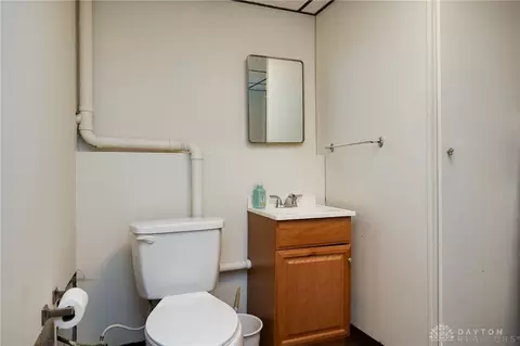 Bath - 2501 E Rahn Rd, Kettering, OH 45440 photo 3 of 3