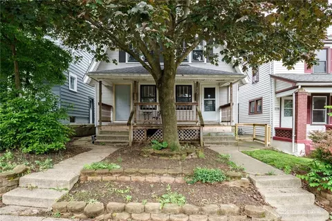 825-827 Carlisle Ave, Dayton, OH 45410
