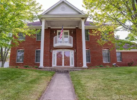 740 Broad Oak Dr, Trotwood, OH 45426
