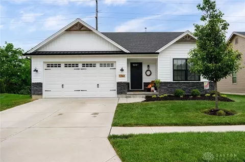 1244 Redbud Cir, Germantown, OH 45327
