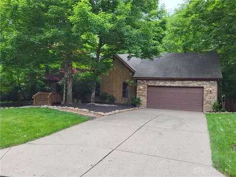 6811 Trailview Dr, Dayton, OH 45414