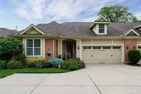 1975 Old Falls Dr, Vandalia, OH 45377
