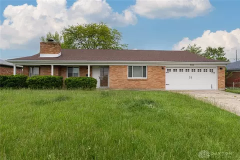 5431 Bromwick Dr, Dayton, OH 45426