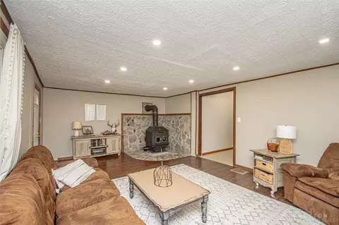 203 S Ada Doty St, Gratis, OH 45330 photo 4