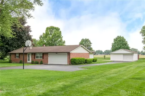 6140 Detrick Rd, Tipp City, OH 45371
