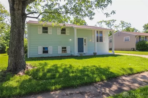 1554 Pueblo Dr, Hamilton, OH 45013