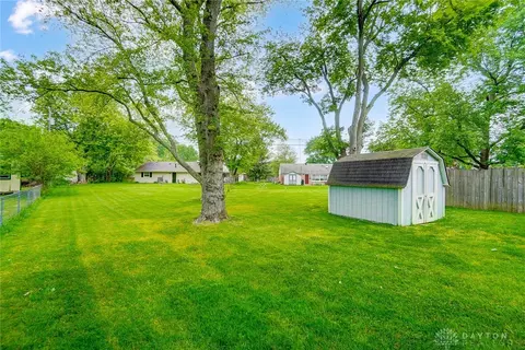 209 Anton Ct, Centerville, OH 45458 photo 7