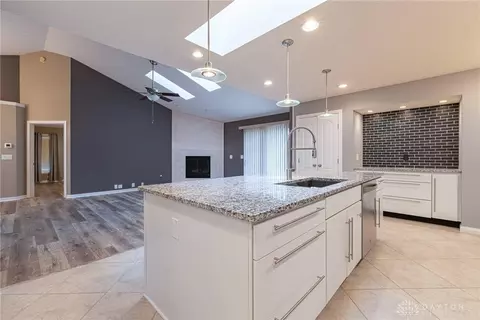 72 Black Walnut Dr, Springboro, OH 45066 photo 5
