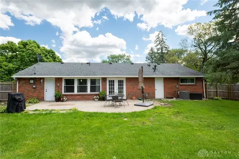 211 Blackstone Dr, Dayton, OH 45459 photo 30