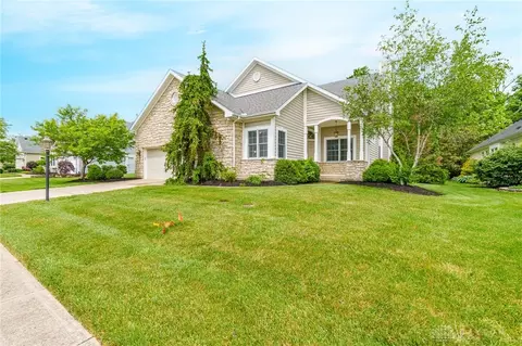 7445 Forest Creek Dr, Dayton, OH 45459