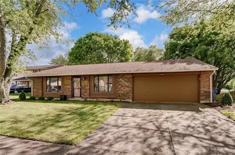 4930 Wakeview Ct, Dayton, OH 45424