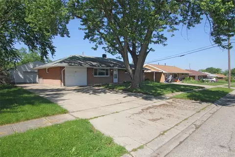 5131 Pepper Dr, Dayton, OH 45424
