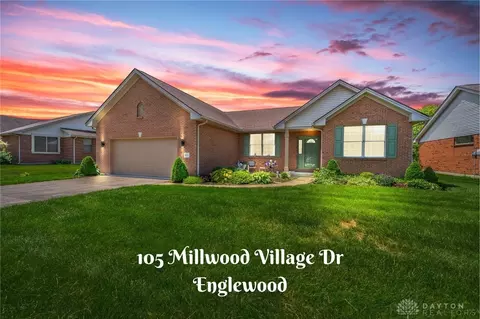 105 Millwood Village Dr, Clayton, OH 45315