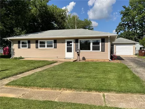 497 Ackerman Pl, Xenia, OH 45385