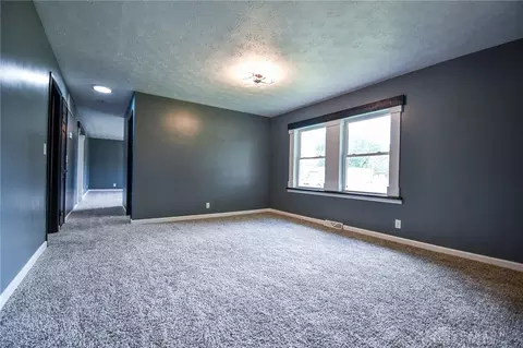340 Green Acres Dr, Springfield, OH 45504 photo 18
