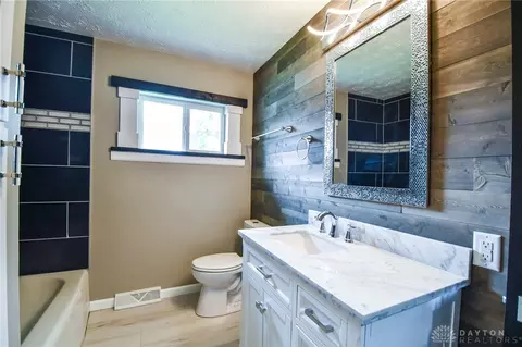 340 Green Acres Dr, Springfield, OH 45504 photo 22