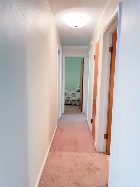 Entry Way - 1153 White Oak Dr, Springfield, OH 45504 photo 1 of 1
