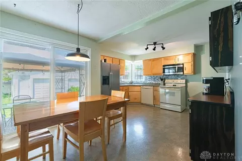 Kitchen - 3073 Mirimar St, Kettering, OH 45409 photo 1 of 2