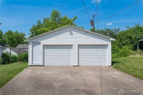 Exterior - 3073 Mirimar St, Kettering, OH 45409 photo 3 of 7