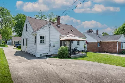 Exterior - 3073 Mirimar St, Kettering, OH 45409 photo 7 of 7
