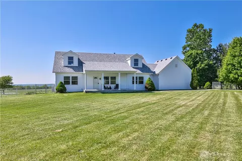2055 Oxford Middletown Rd, Somerville, OH 45064